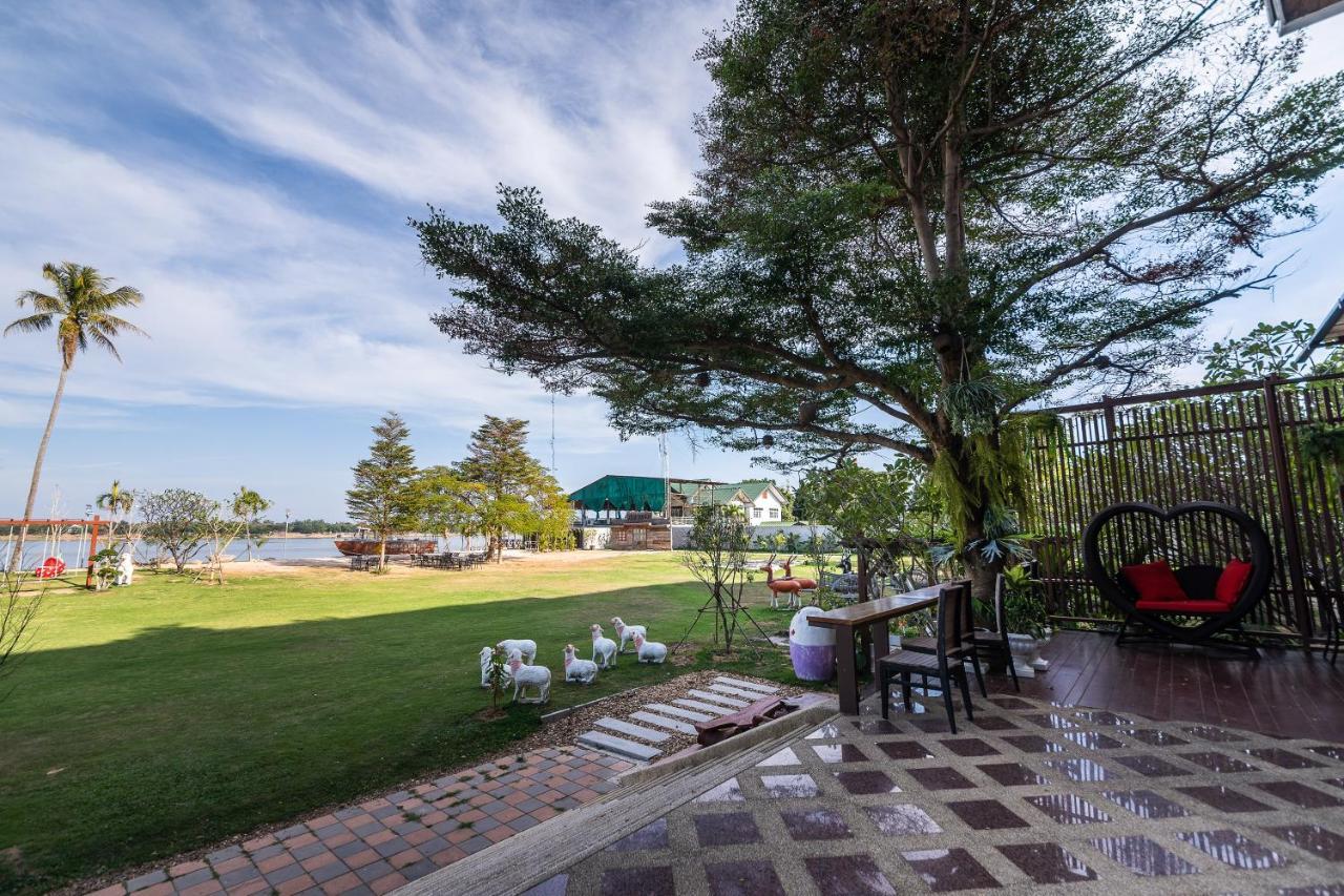 Vieng Khong Hotel Mukdahan Exterior photo