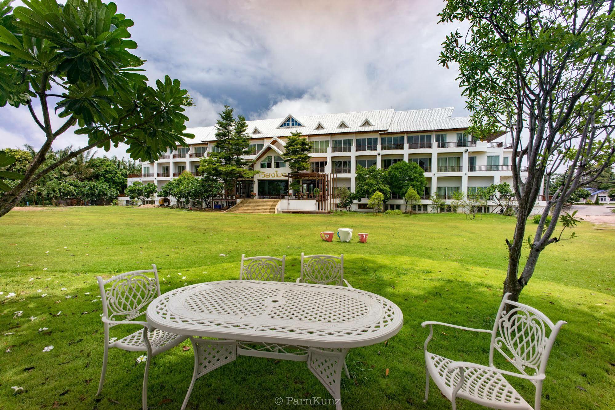 Vieng Khong Hotel Mukdahan Exterior photo